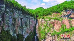 >浙江宁波雪窦山：“生态+体验